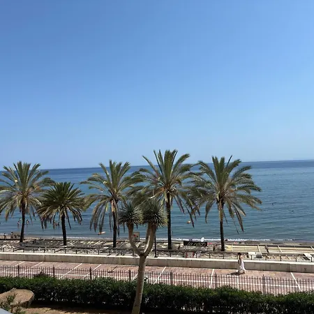 Primera Linea De Playa Hébergement de vacances Marbellac